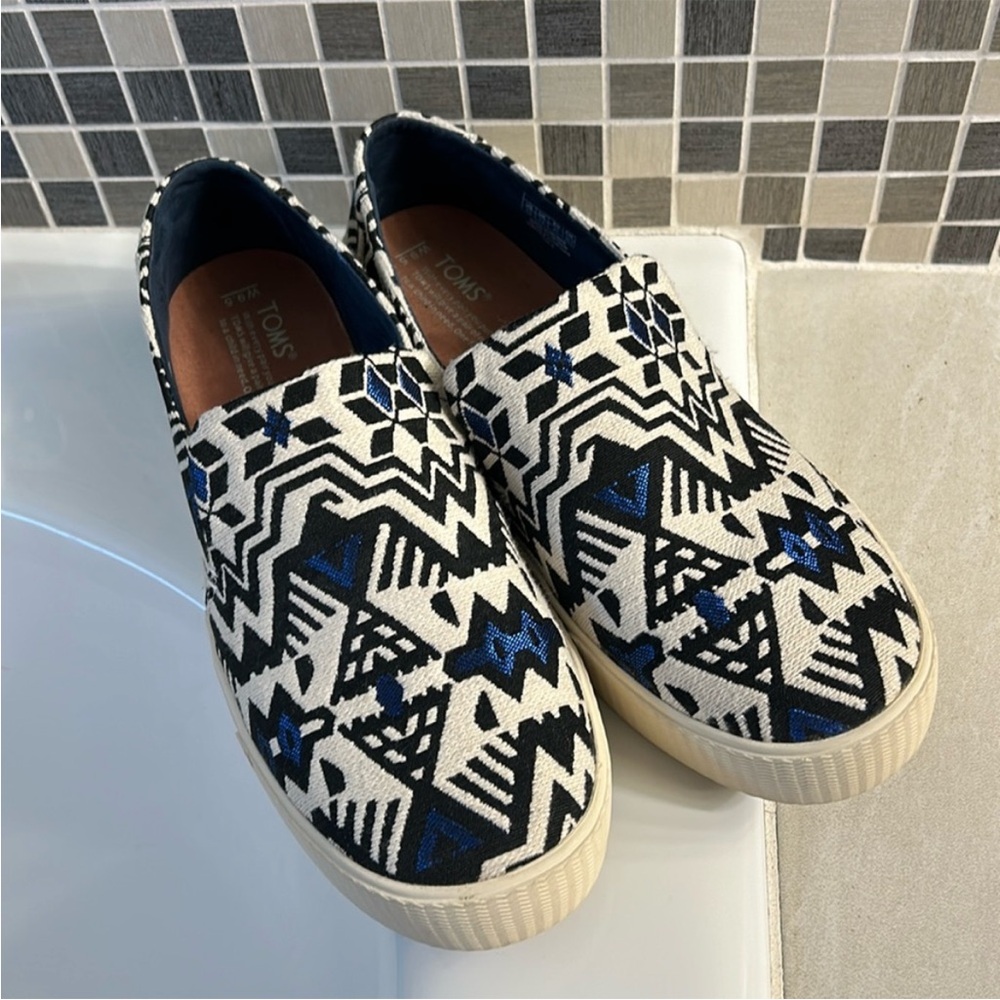 Tom’s | Slip-on Sneakers